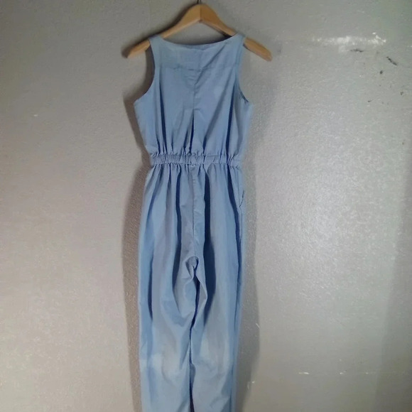 Jumpsuit size small ( box AA ) - Picture 2 of 2